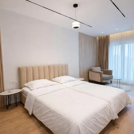 Skyview Luxury 12th Floor Panorama, Center Appartement