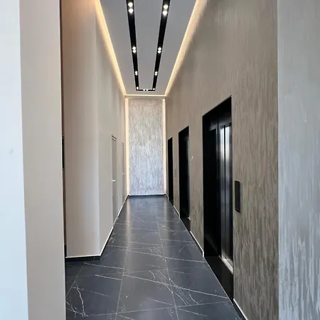Skyview Luxury 12th Floor Panorama, Center Appartement