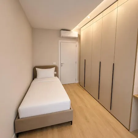 Skyview Luxury 12th Floor Panorama, Center Appartement *